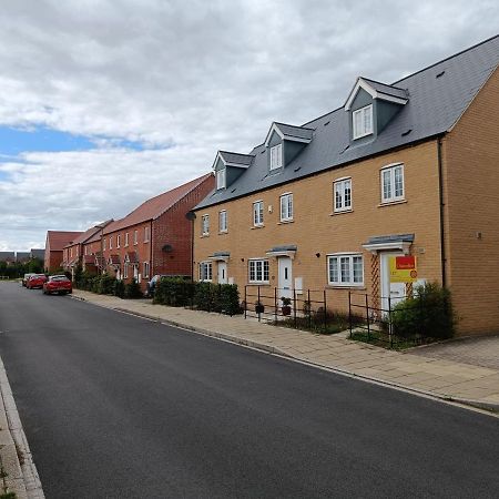3 Bedroom Townhouse Near Bicester Village Экстерьер фото