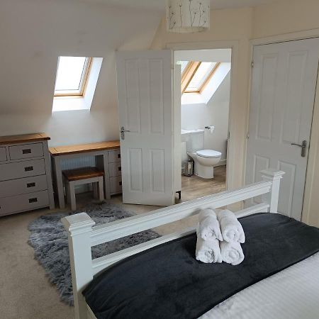 3 Bedroom Townhouse Near Bicester Village Экстерьер фото