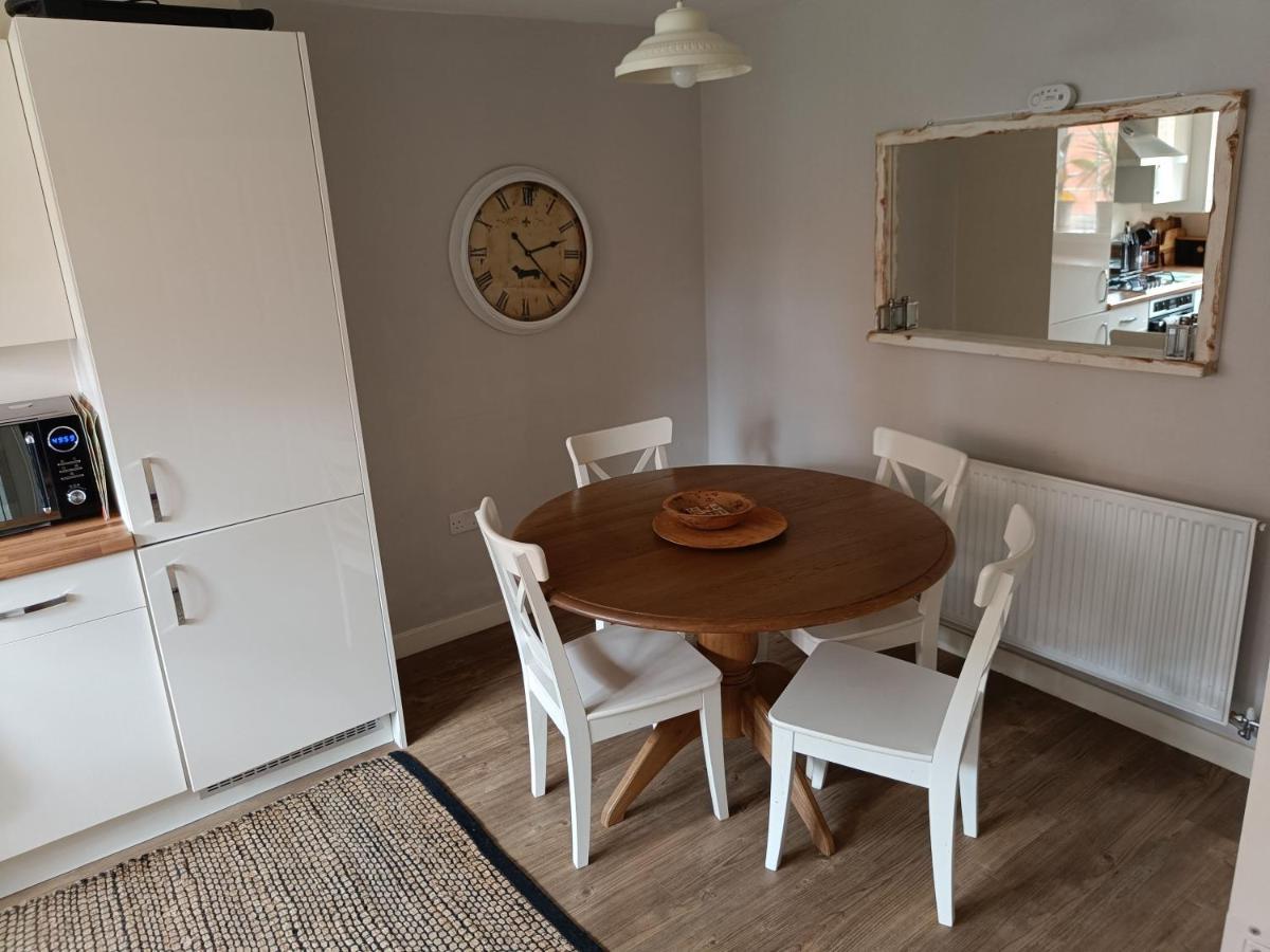 3 Bedroom Townhouse Near Bicester Village Экстерьер фото